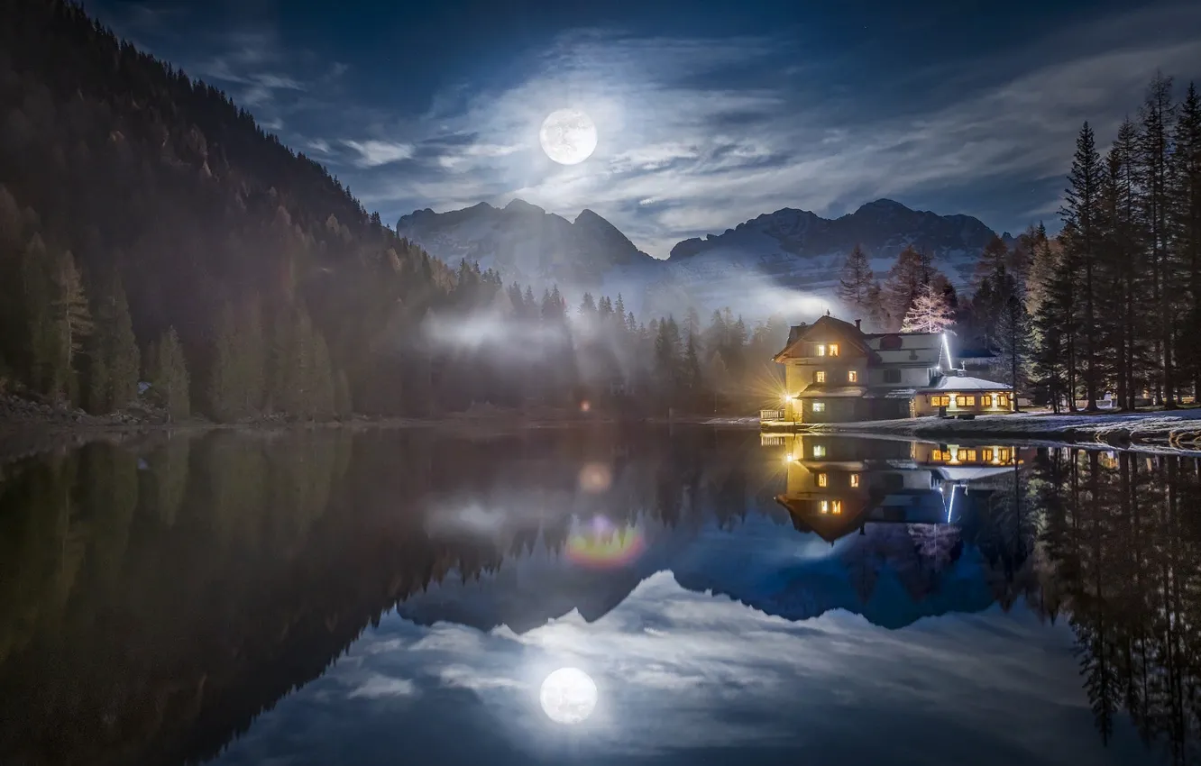 Фото обои свет, пейзаж, горы, ночь, природа, озеро, луна, дома