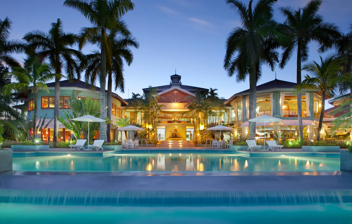Фото обои пальмы, вилла, вечер, бассейн, освещение, архитектура, курорт