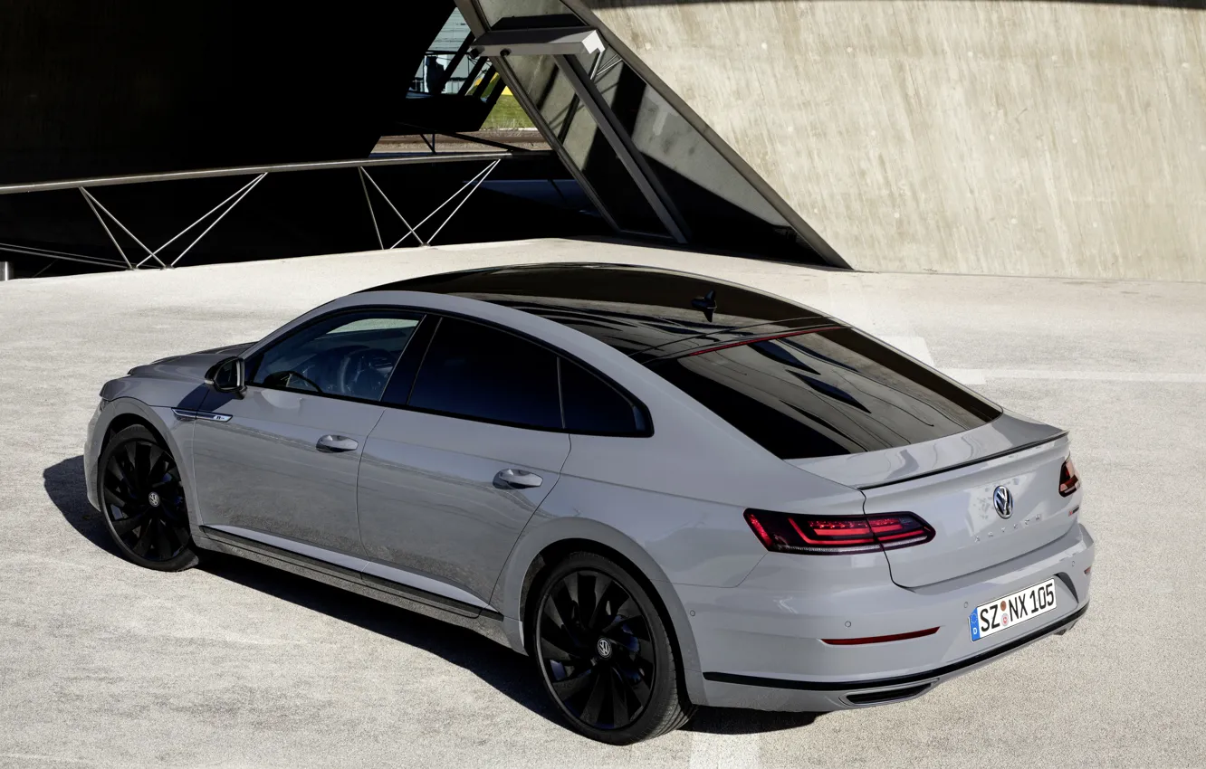 Фото обои крыша, серый, купе, Volkswagen, вид сзади, лифтбэк, 2020, Arteon