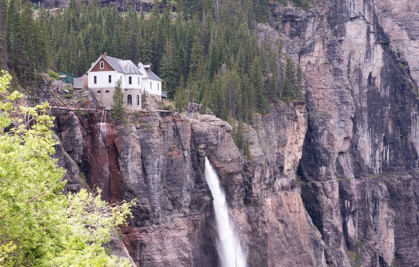 Фото обои house, mountain, waterfall, Colorado, Bridal Veil Falls, tallest free falling