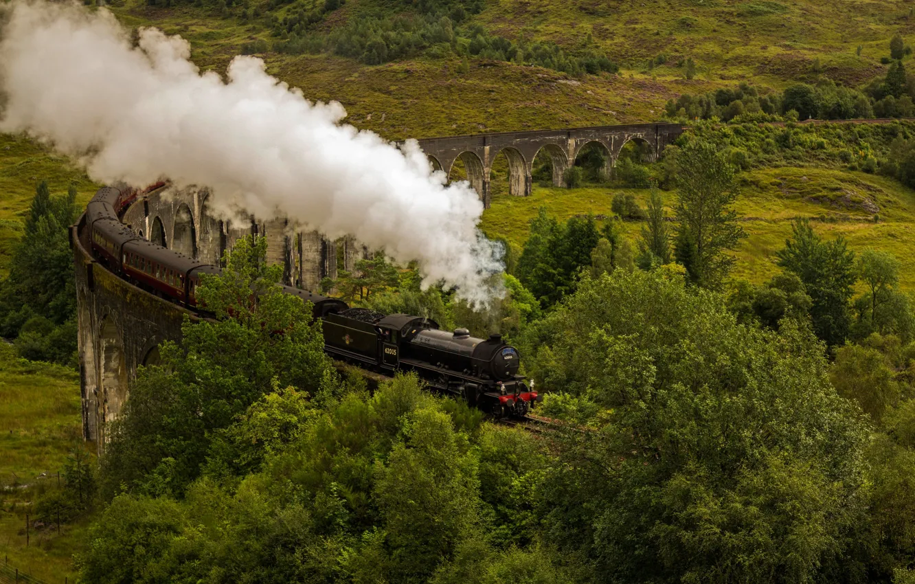 Фото обои дым, поезд, паровоз, Шотландия, виадук, Гленфиннан