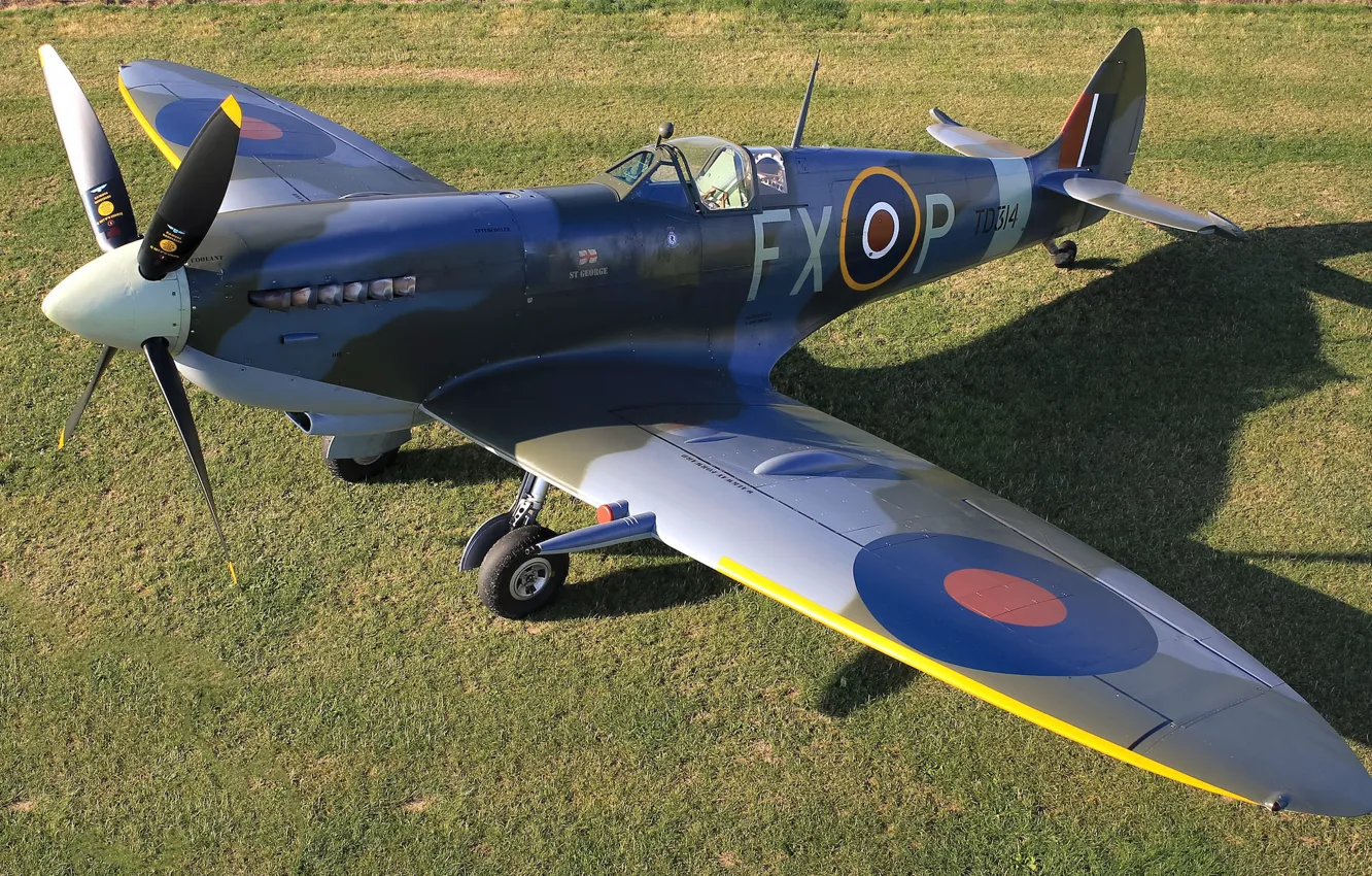 Фото обои Винт, Истребитель, Пушка, Spitfire, Supermarine Spitfire, RAF, Вторая Мировая Война, Шасси