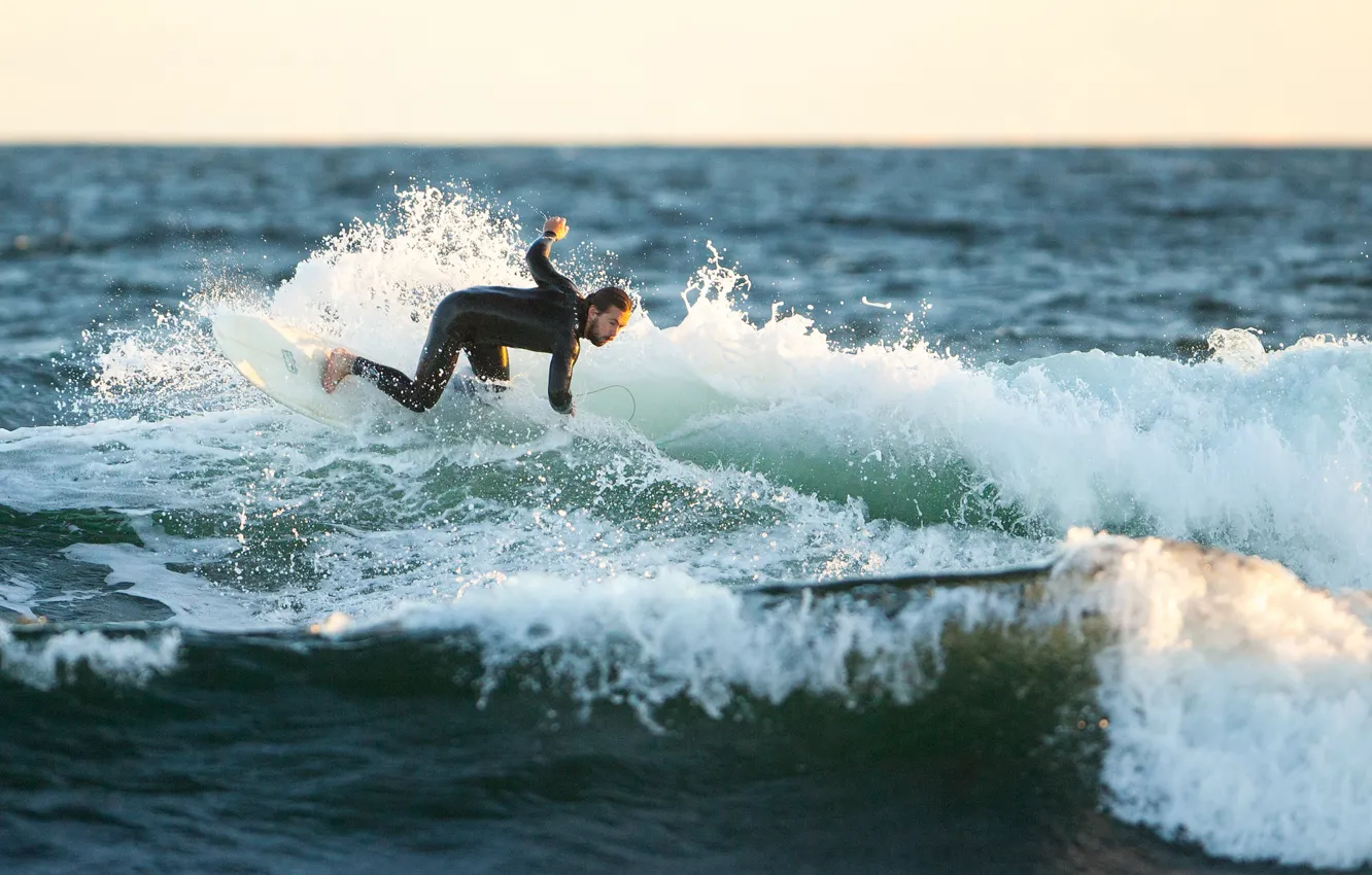 Фото обои waves, surfing, splash, surfer, sunlight, spray, extreme sport