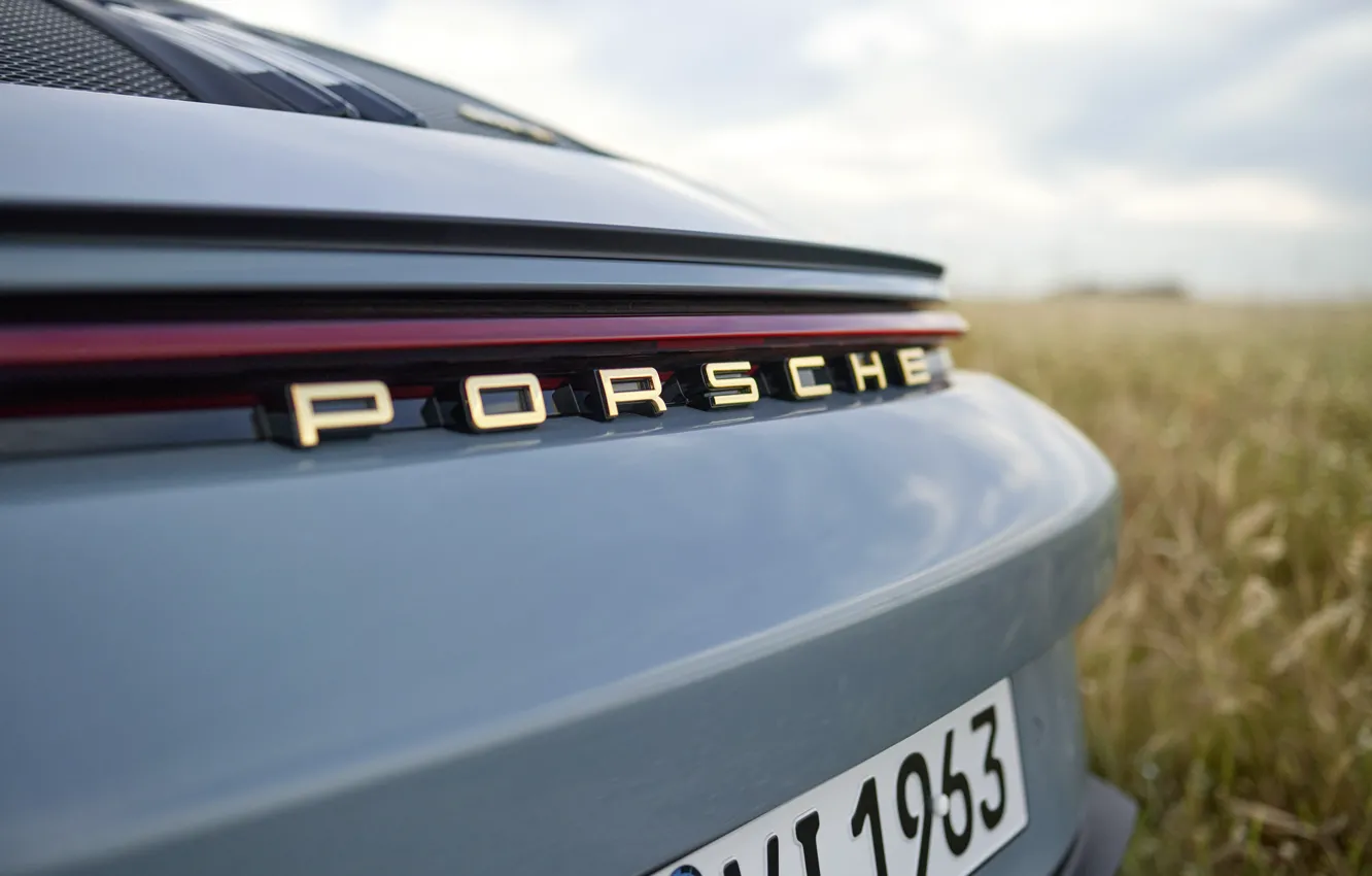 Фото обои 911, Porsche, logo, close-up, Porsche 911 S/T Heritage Design Package