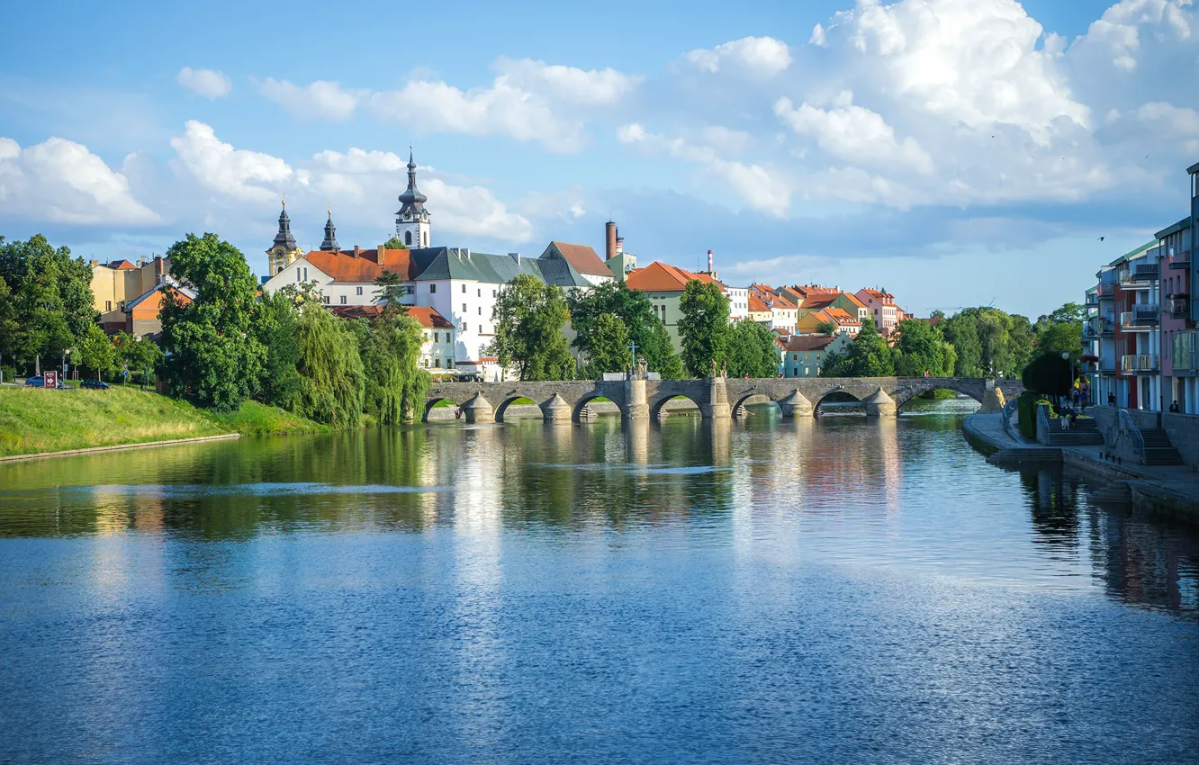 Фото обои лето, небо, облака, мост, здания, Чехия, канал, South Bohemian region