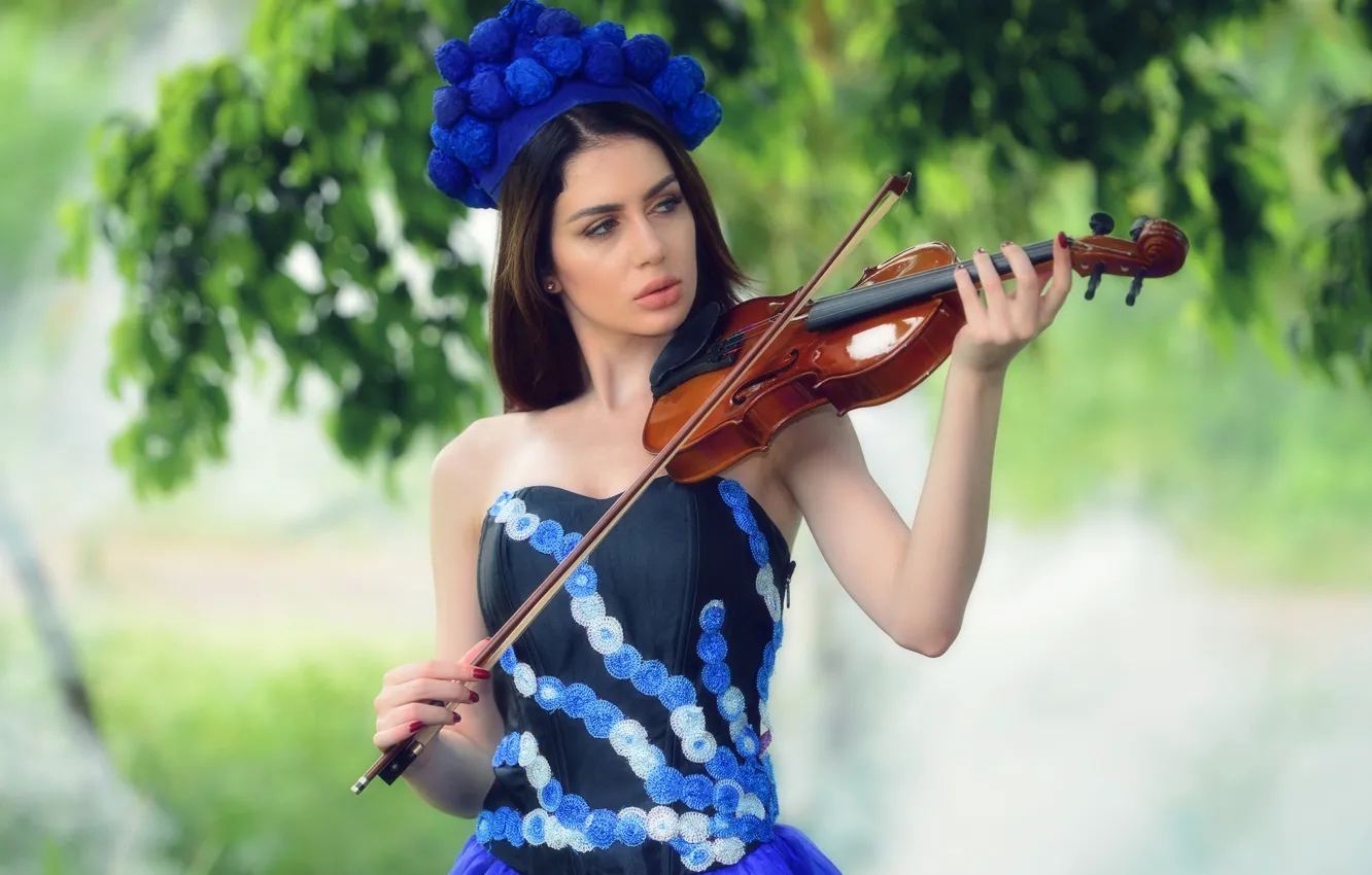Фото обои девушка, скрипка, модель, платье, Almis Misca