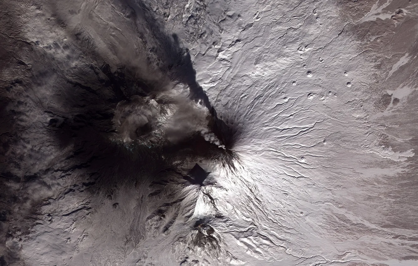 Фото обои вулкан, извержение, из космоса