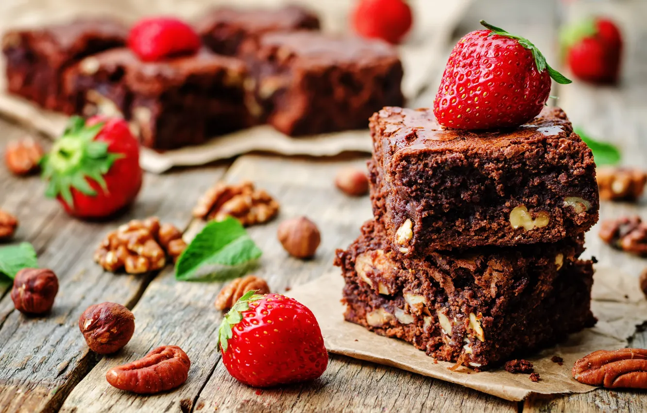 Фото обои шоколад, клубника, пирожное, орехи, сладкое, chocolate, dessert, strawberries