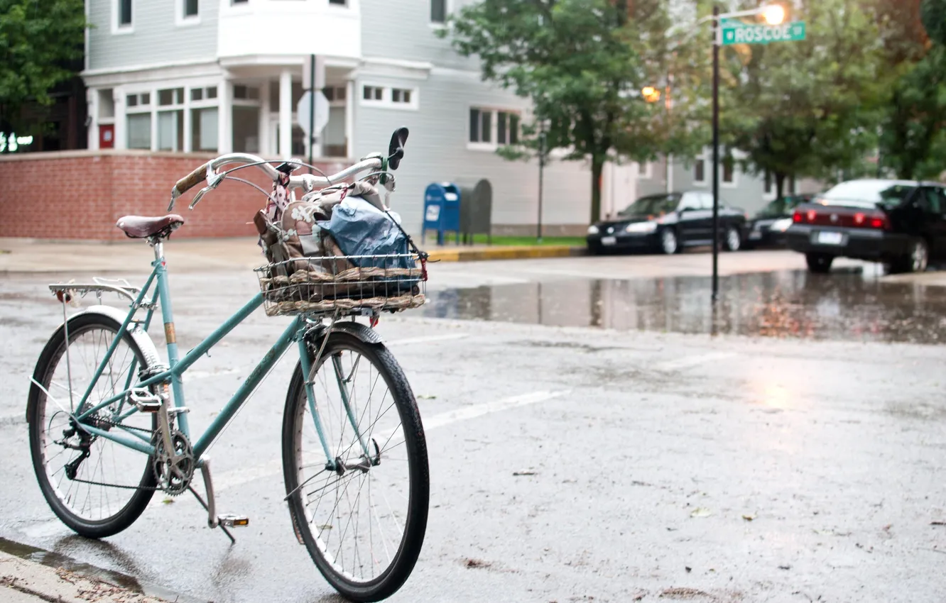 Фото обои город, дождь, bike