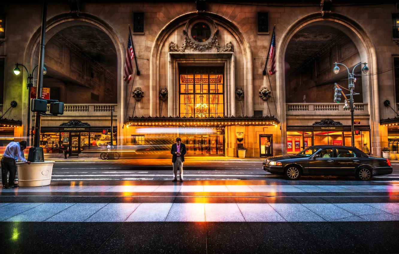 Фото обои улица, мужчина, США, автомобиль, пешеход, New York, злание