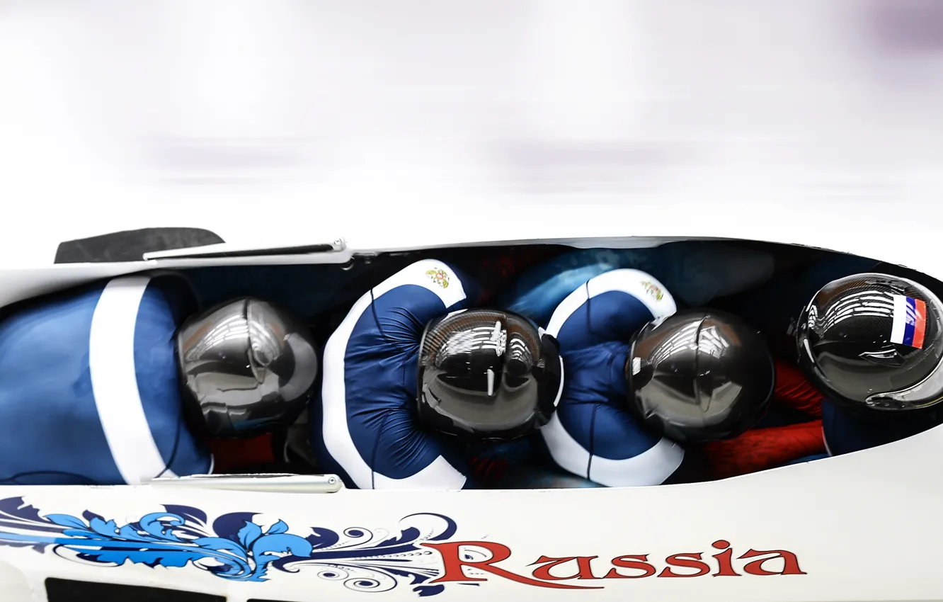 Фото обои Россия, бобслей, Олимпиада, золотая медаль, чемпионы, Сочи 2014