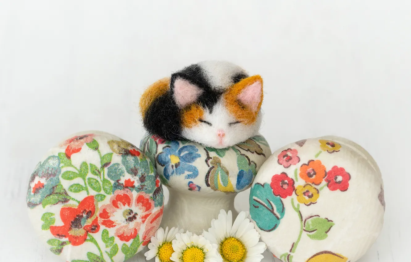 Фото обои кошка, шарики, игрушка, киска, спит