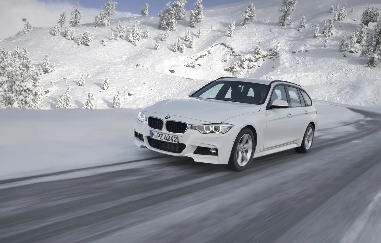 Фото обои Зима, Белый, Снег, BMW, Передок, Универсал, 320d