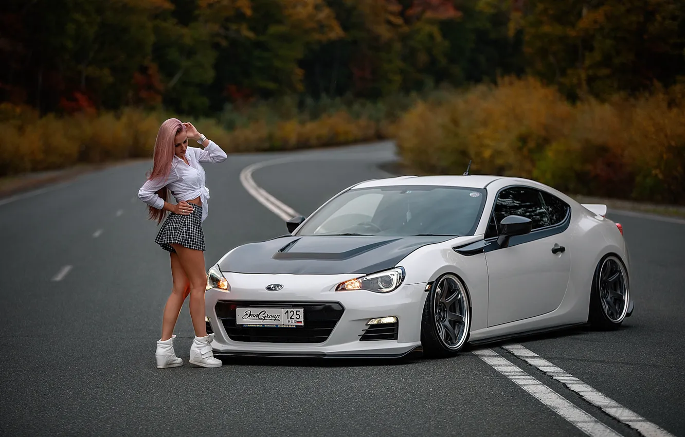 Фото обои девушка, милая, модель, часы, Природа, Дорога, Subaru, Тюнинг
