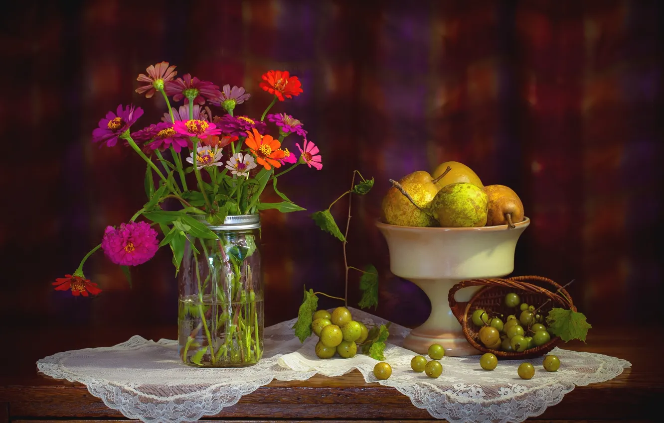Фото обои цветы, виноград, фрукты, натюрморт, груши, цинния