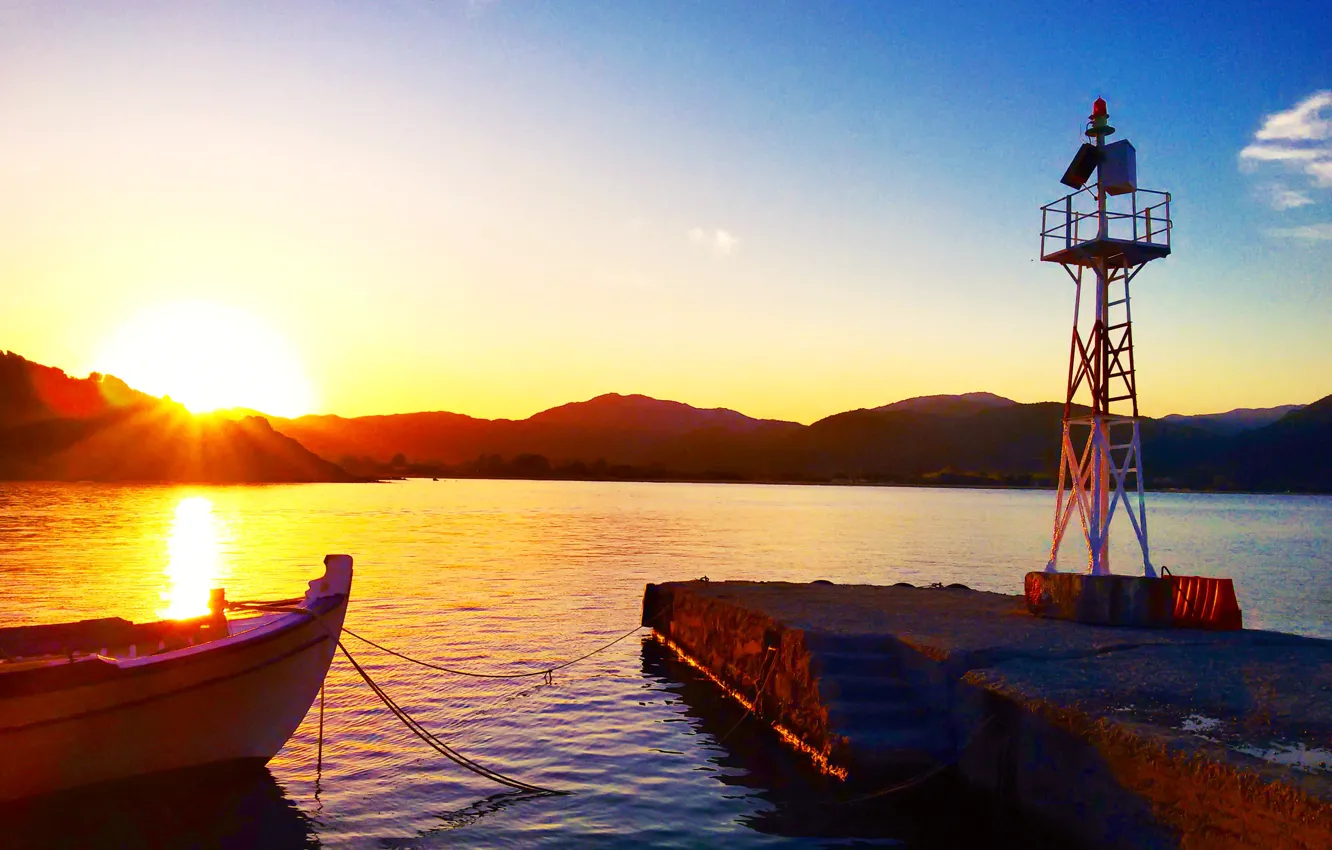 Фото обои sea, sunset, lighthouse, fishing boat