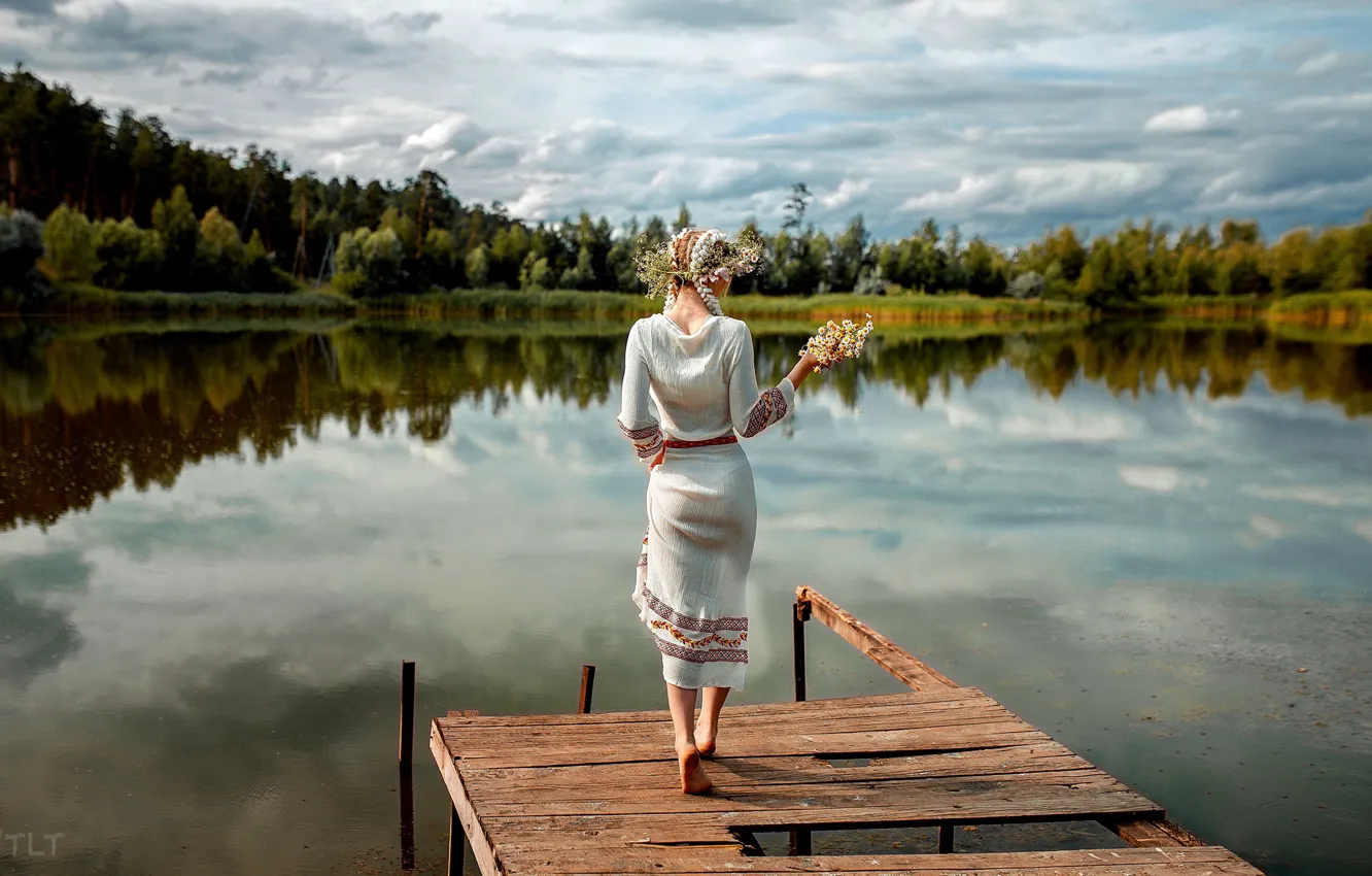 Фото обои вода, Девушка, фигура, венок, Aleksandr Suhar, Алёна Цуркан