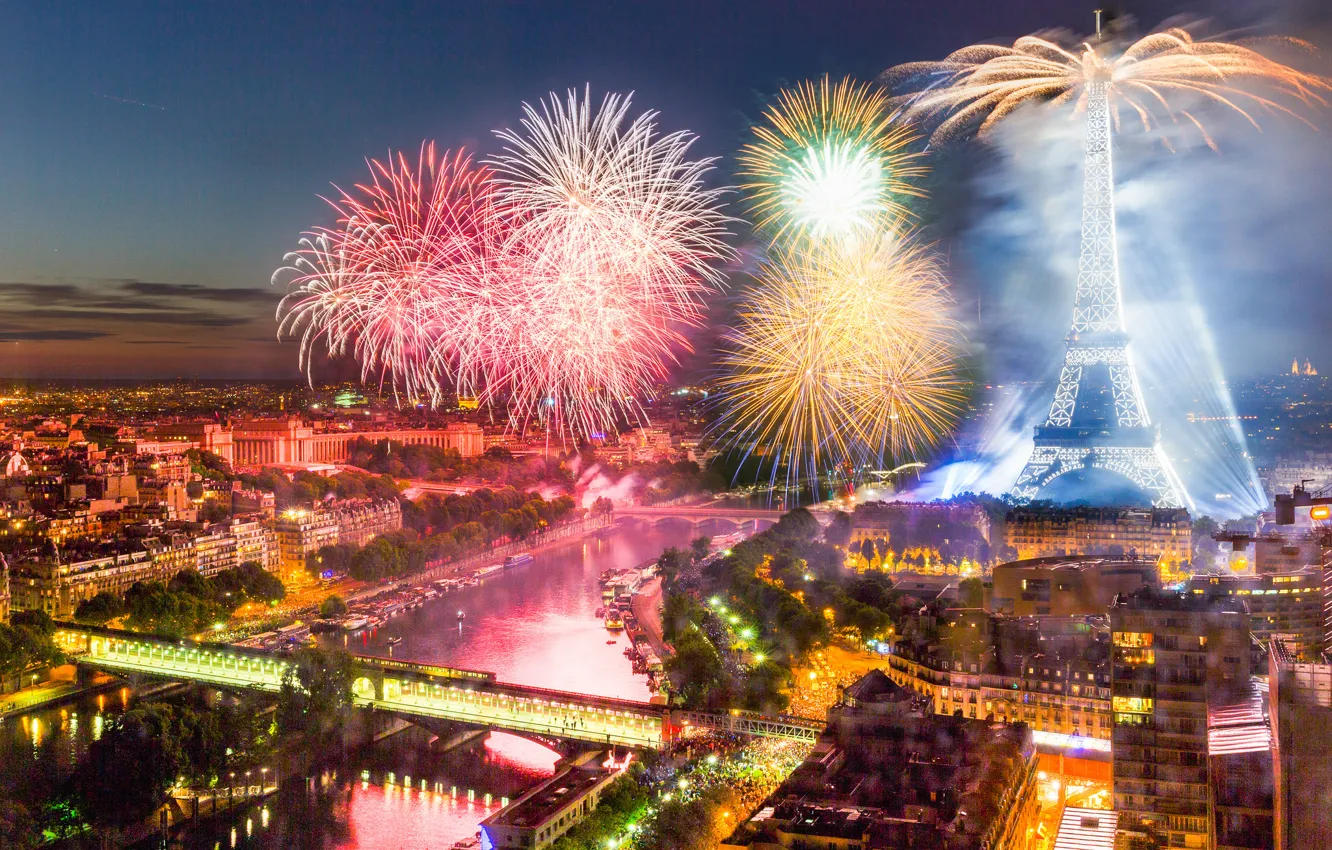 Фото обои Франция, Париж, башня, салют, фейерверк, День взятия Бастилии, 14 июля 2015 года