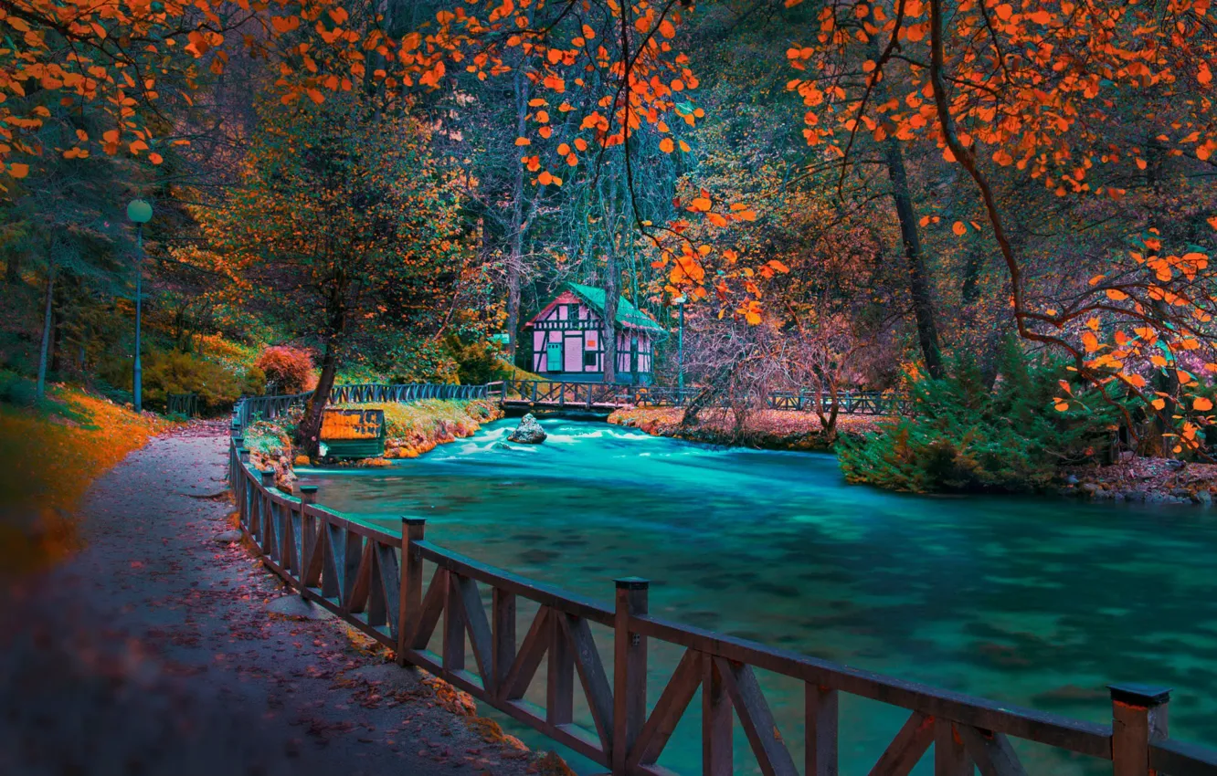 Фото обои дорожка, речка, Bosnia, осенний парк, Sarajevo