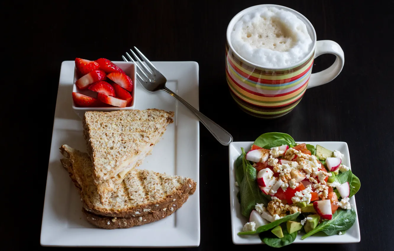 Фото обои завтрак, клубника, салат