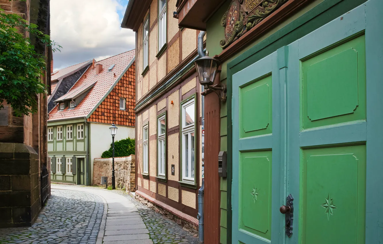 Фото обои дома, Германия, двери, фонари, улочка, Wernigerode