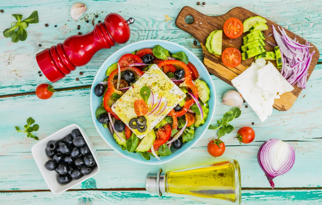 Фото обои овощи, оливки, специи, греческий салат, сыр Фета