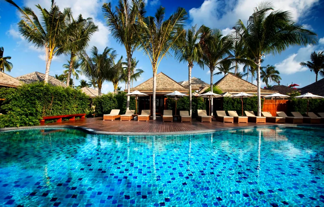 Фото обои pool, houses, palm trees, Sea