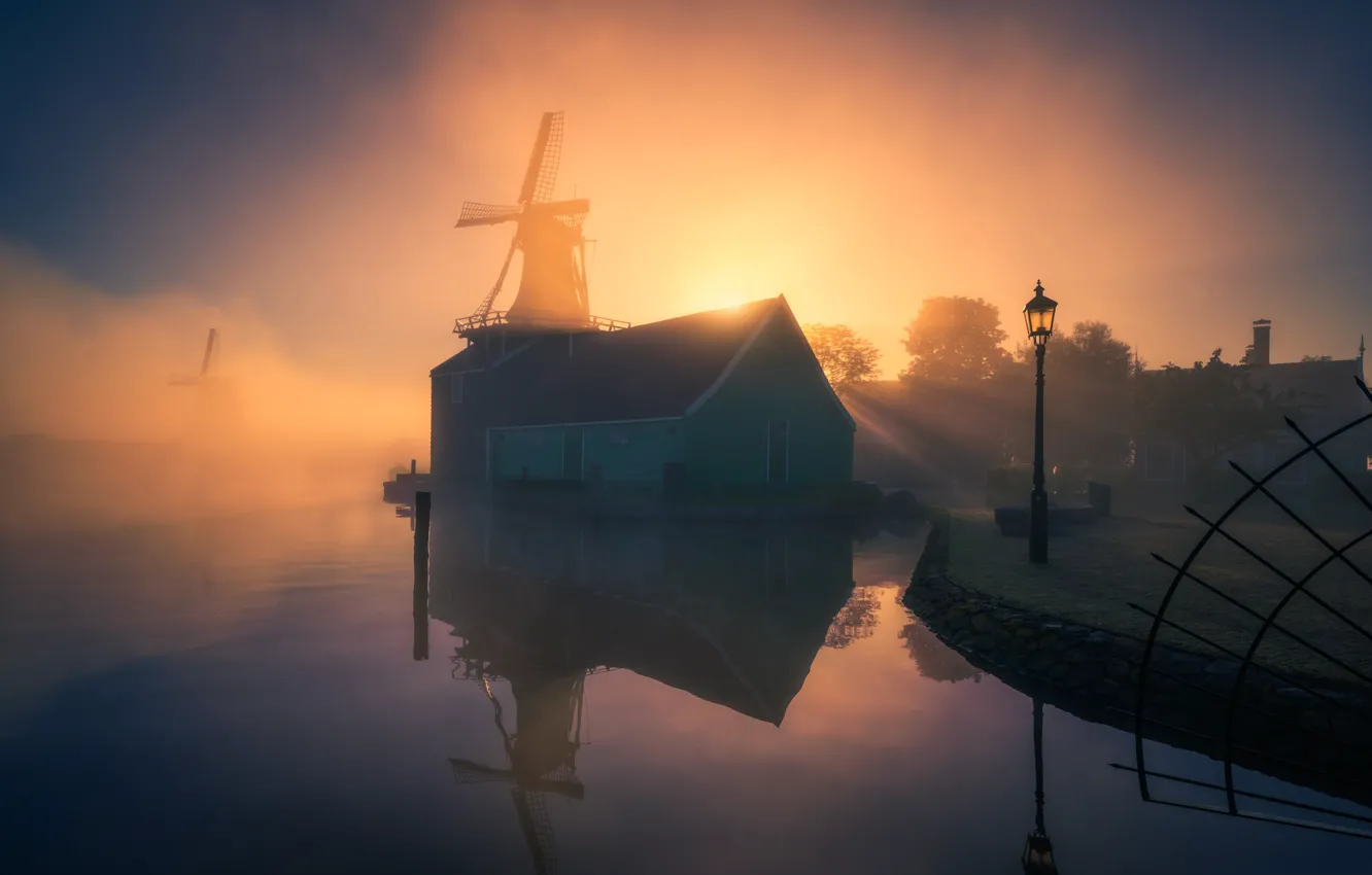 Фото обои туман, утро, Нидерланды, ветряная мельница, Зансе-Сханс