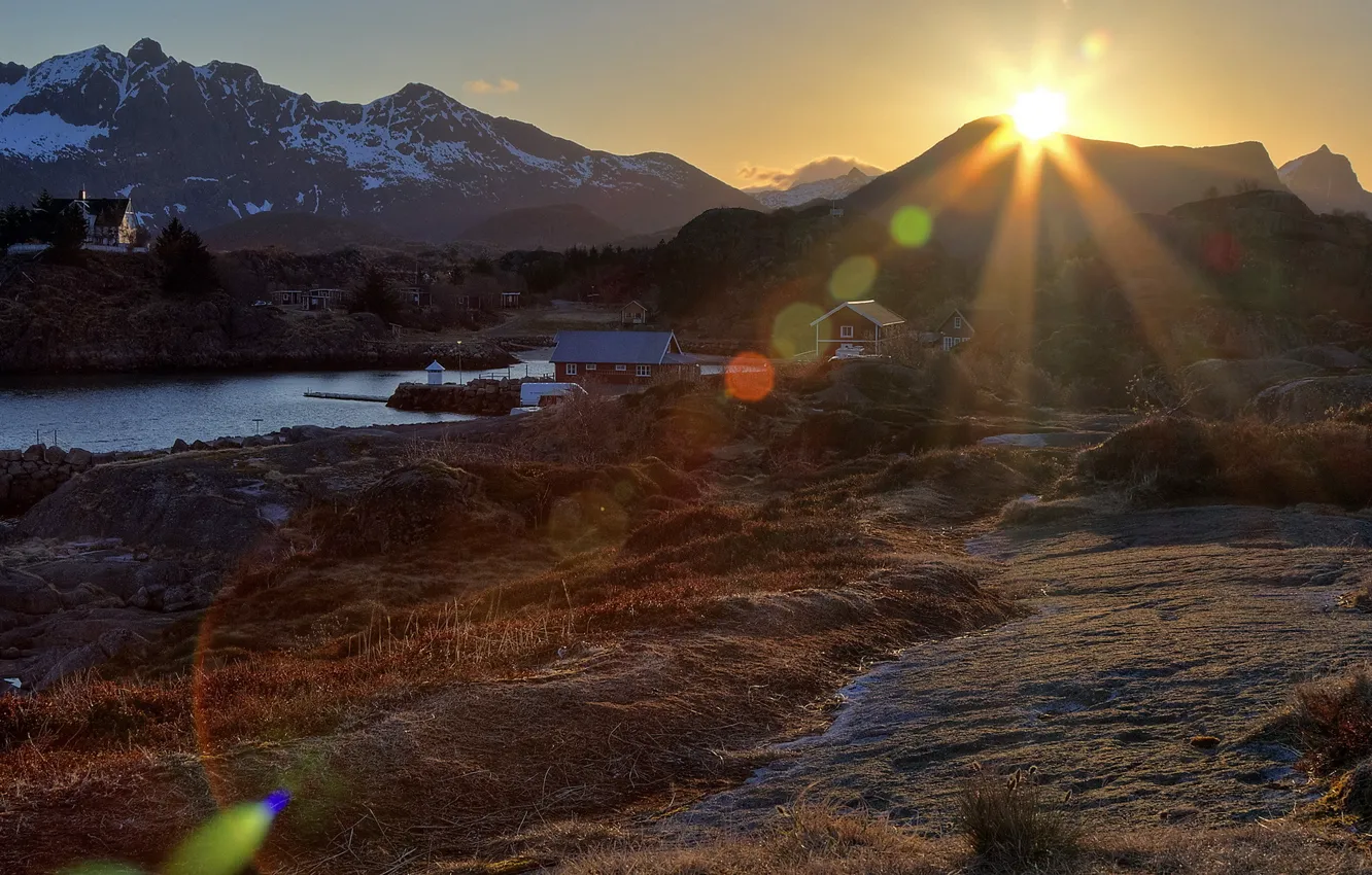 Фото обои солнце, лучи, блики, утро, Норвегия, поселок