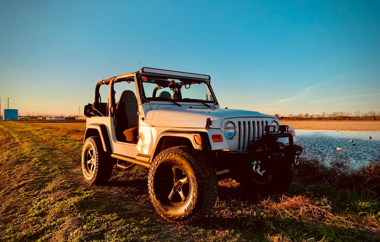 Фото обои Sky, Jeep, Sunlight, Offroad, Anna Breaux