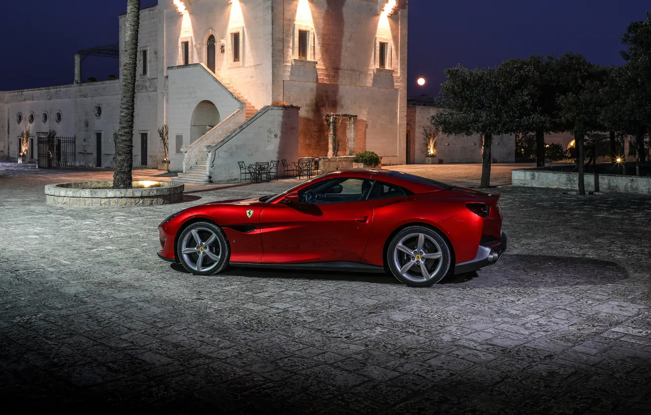 Фото обои Ferrari, вид сбоку, 2018, Portofino