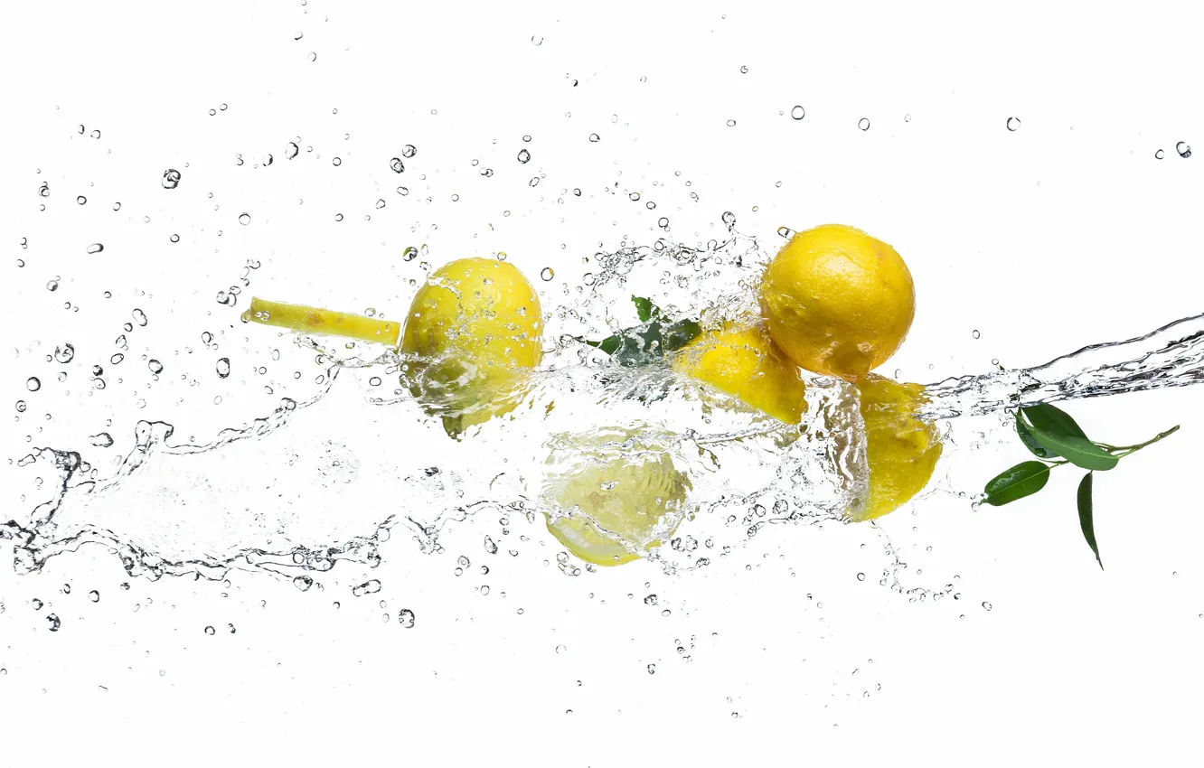 Фото обои вода, брызги, лимон, белый фон