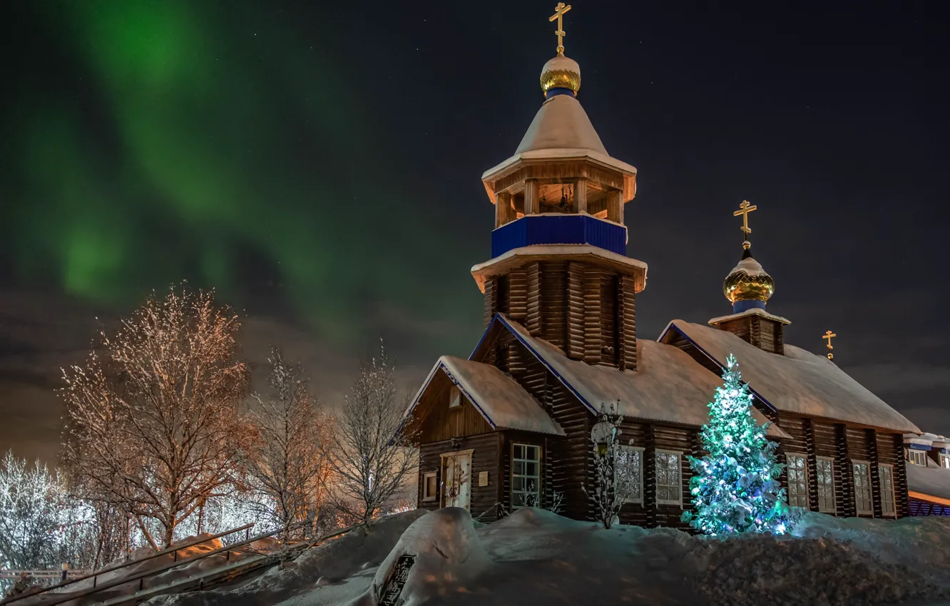 Фото обои зима, снег, пейзаж, праздник, новый год, рождество, церковь, ёлка