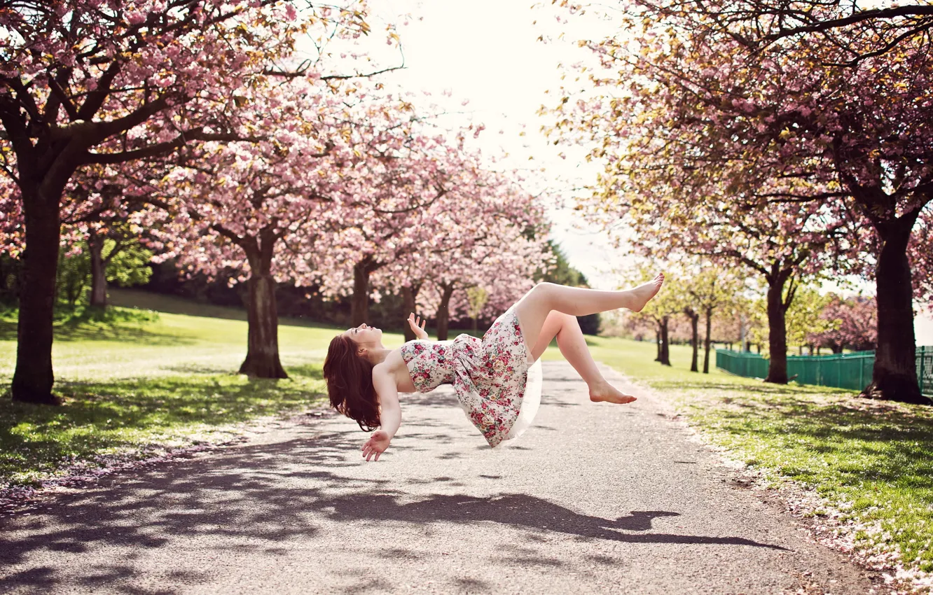 Фото обои девушка, настроение, весна, левитация