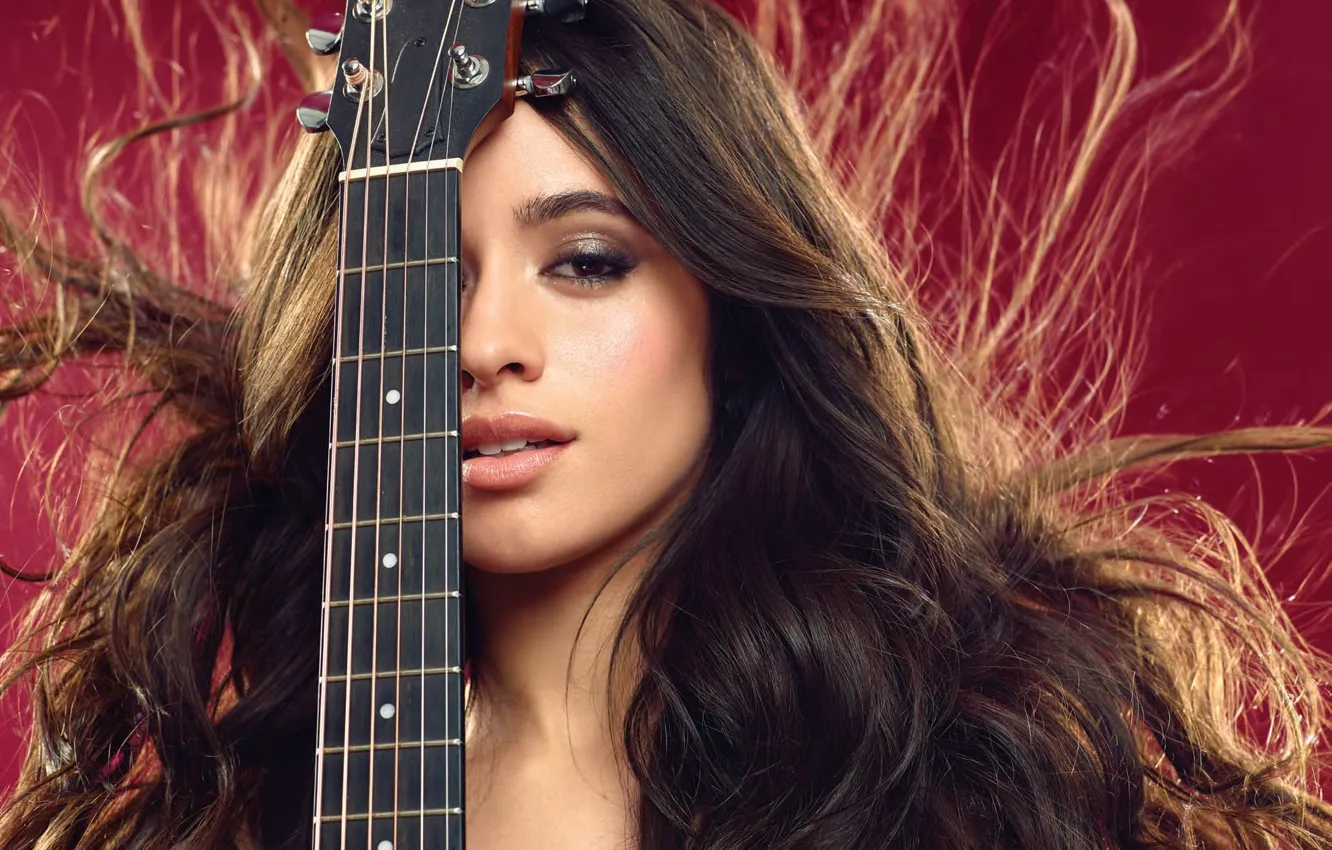 Фото обои гитара, певица, Camila Cabello