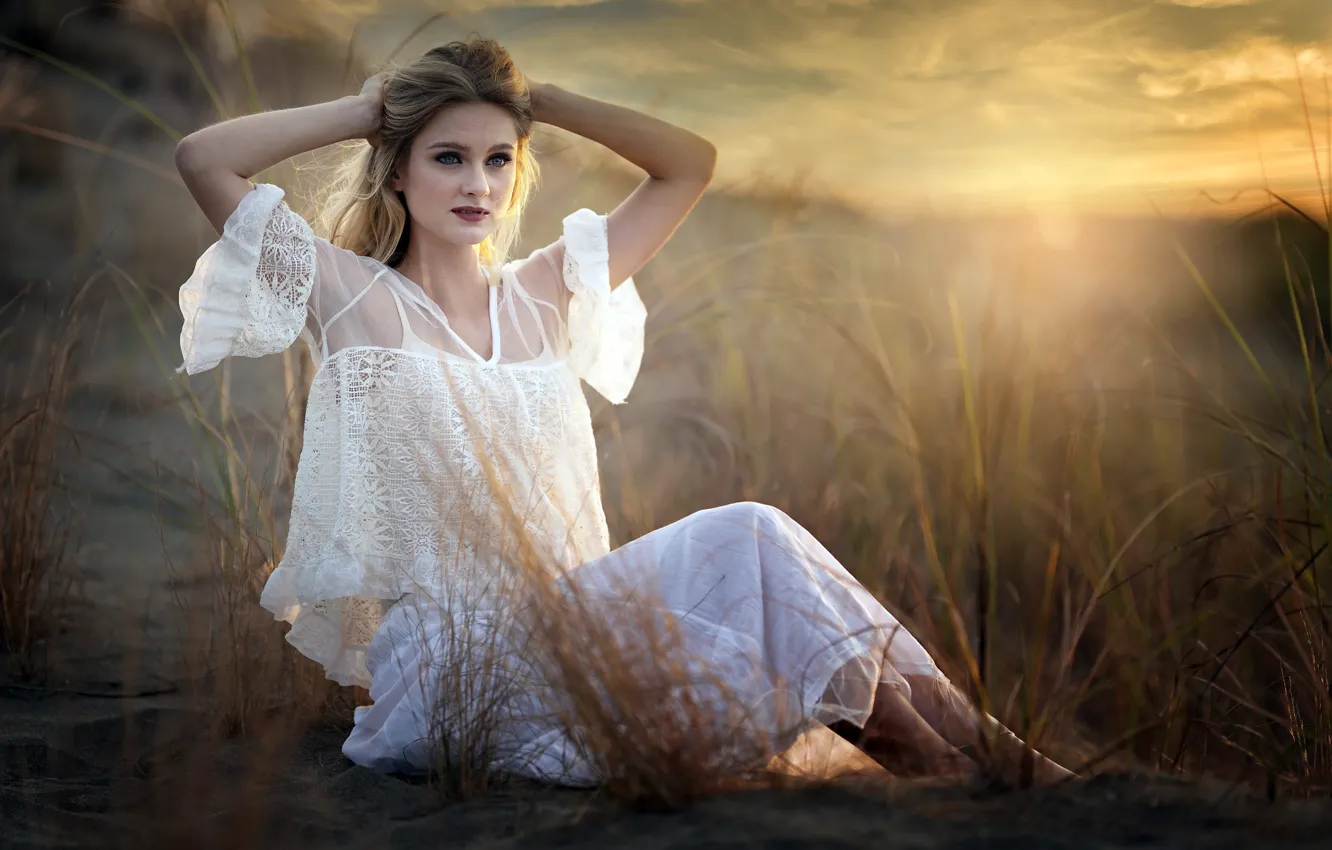 Фото обои девушка, поза, Vicky