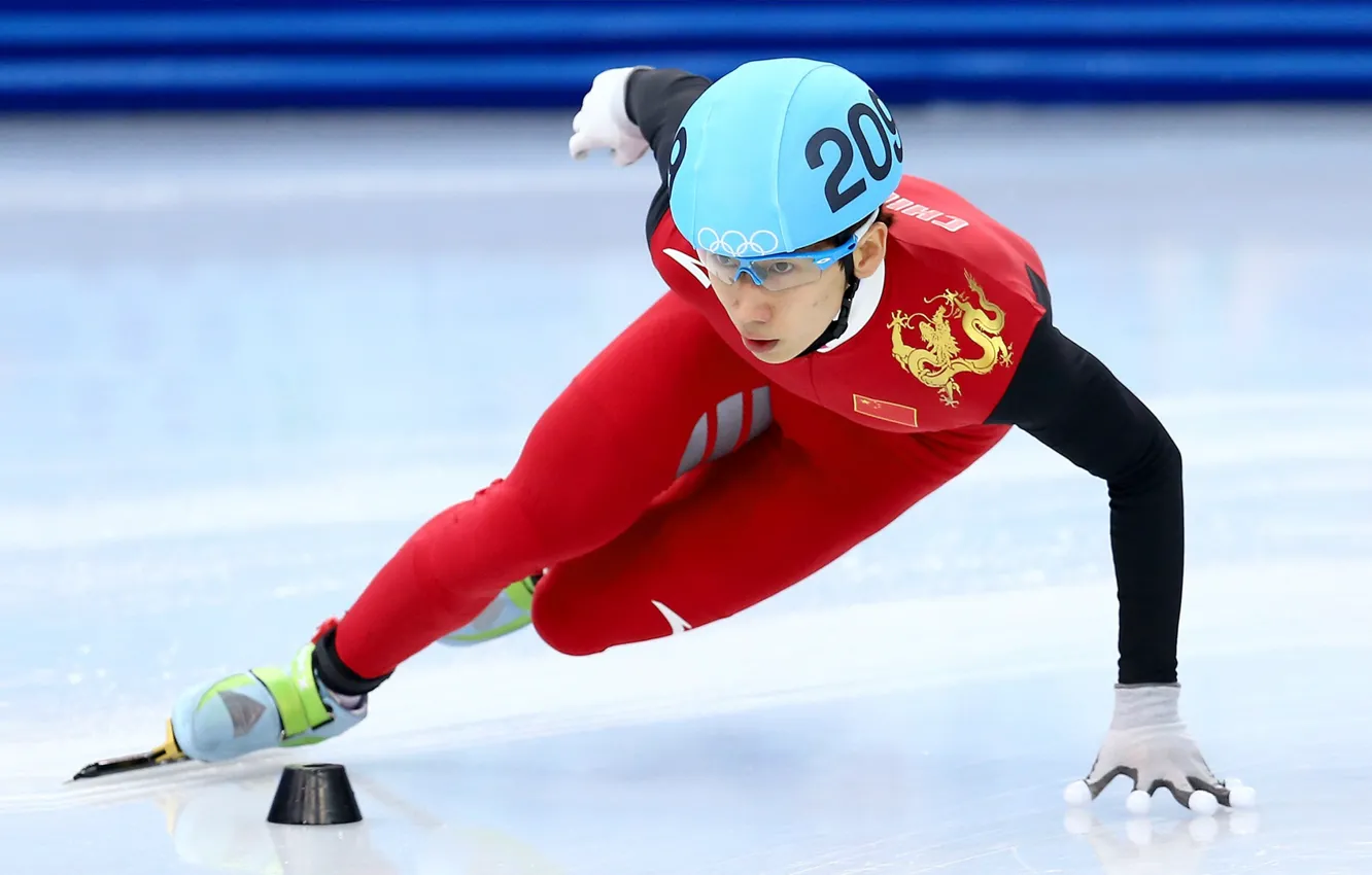 Фото обои лед, спортсмен, стадион, шорт-трек, бег на коньках