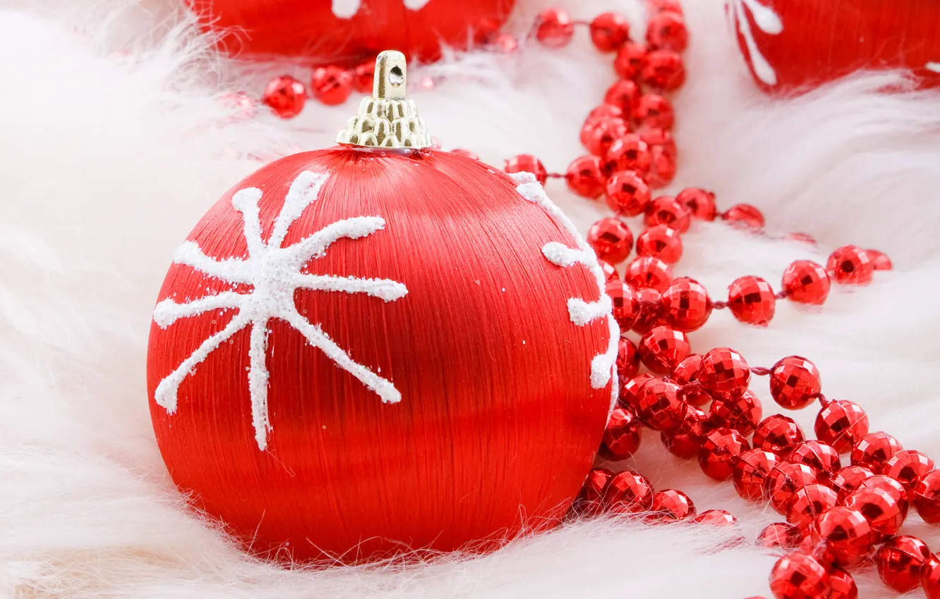 Фото обои красный, праздник, новый год, шар, рождество, шарик, бусы, christmas