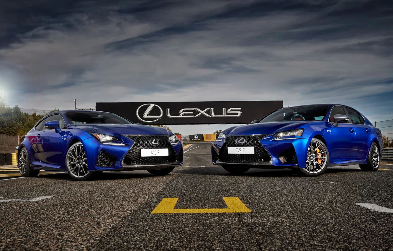 Фото обои Lexus, трек, Два, RCF, GSF