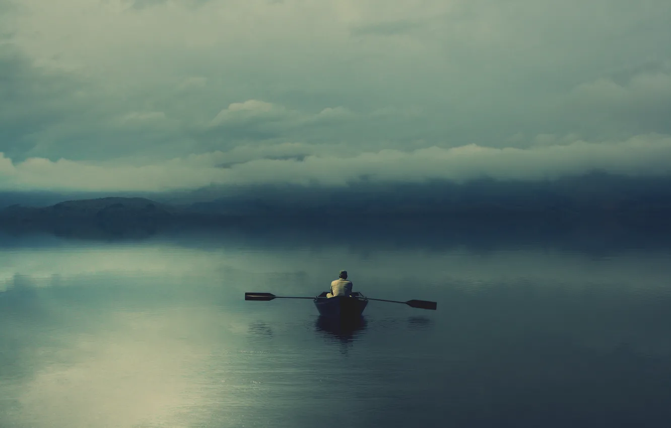 Фото обои одиночество, Озеро, лодочник, мгла