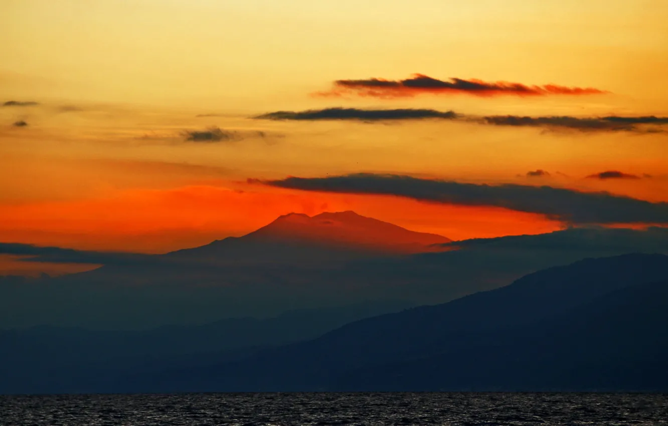 Фото обои вулкан, Италия, зарево, Этна, Сицилия