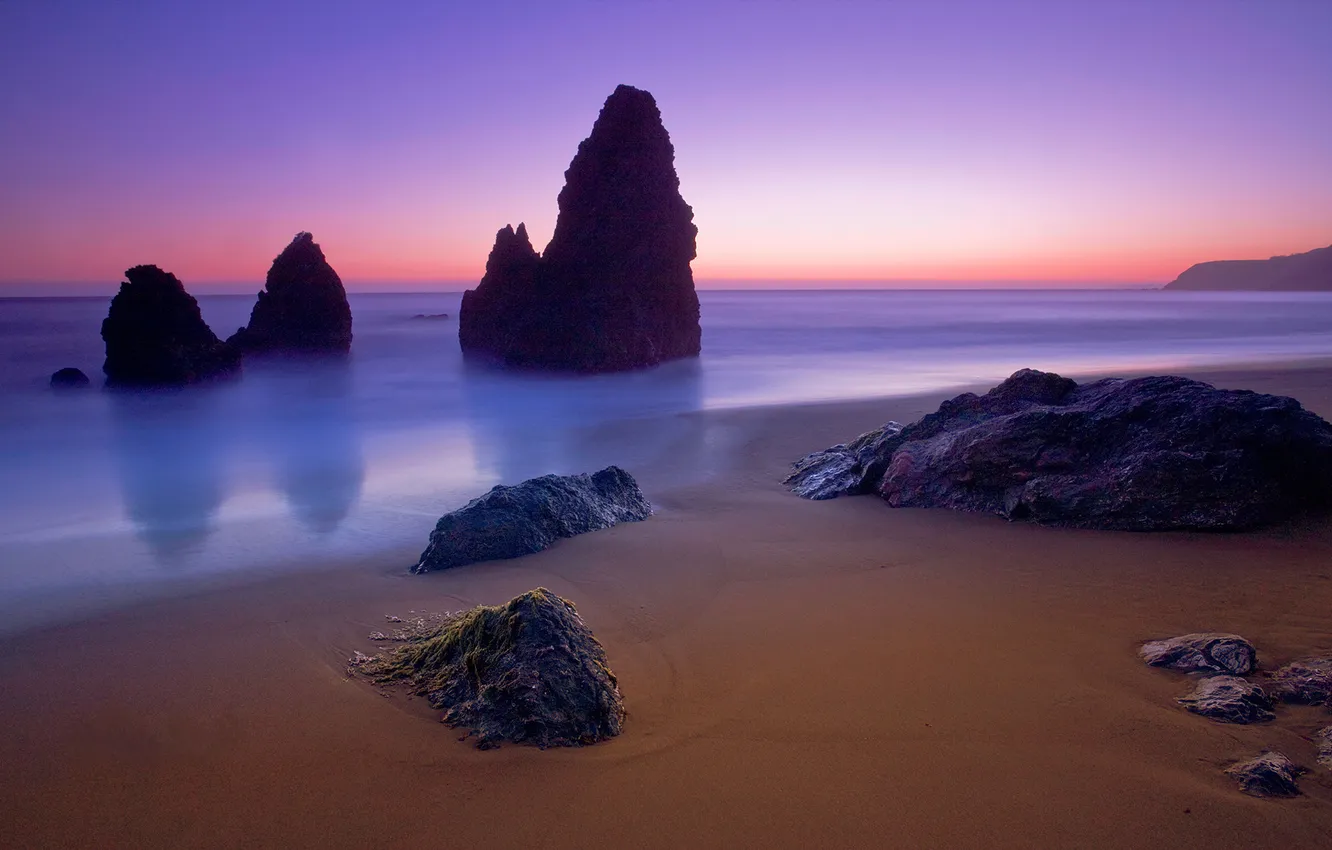 Фото обои песок, море, небо, вода, природа, гладь, камни, фото