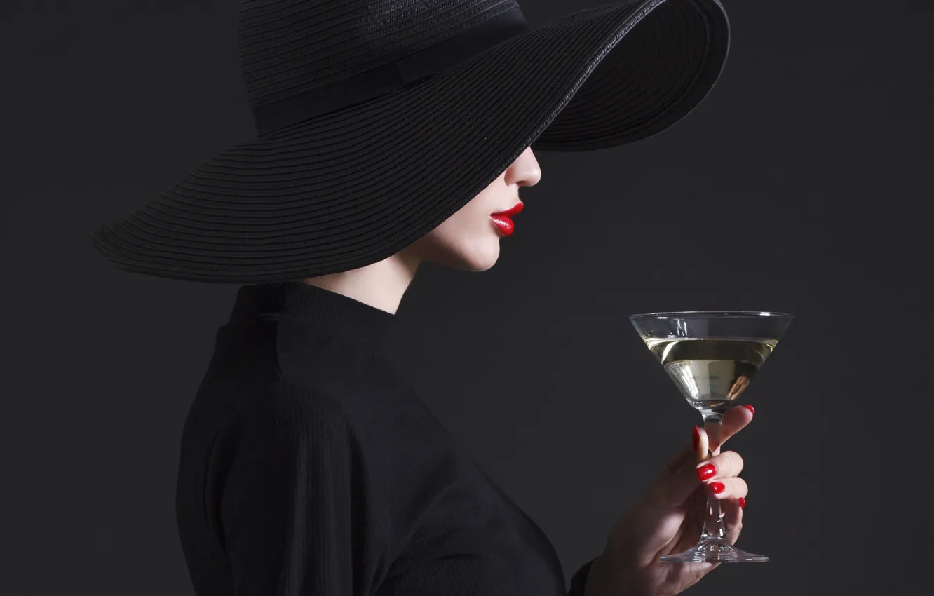 Фото обои fashion, hat, drink, martini, Lips, haute couture