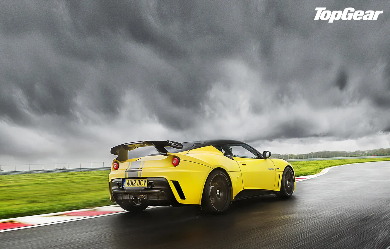 Фото обои небо, желтый, тучи, автомобиль, top gear, топ гир, Lotus Evora GTE