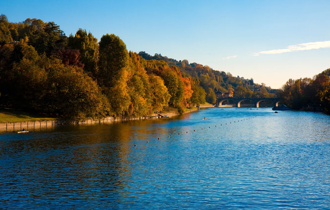Фото обои осень, лес, небо, деревья, мост, река, лодка, склон