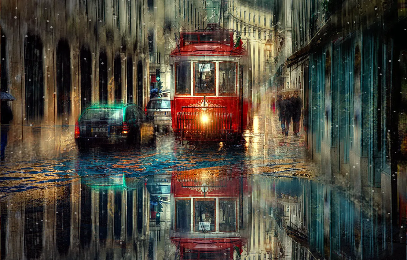 Фото обои машины, город, дождь, транспорт, улица, трамвай