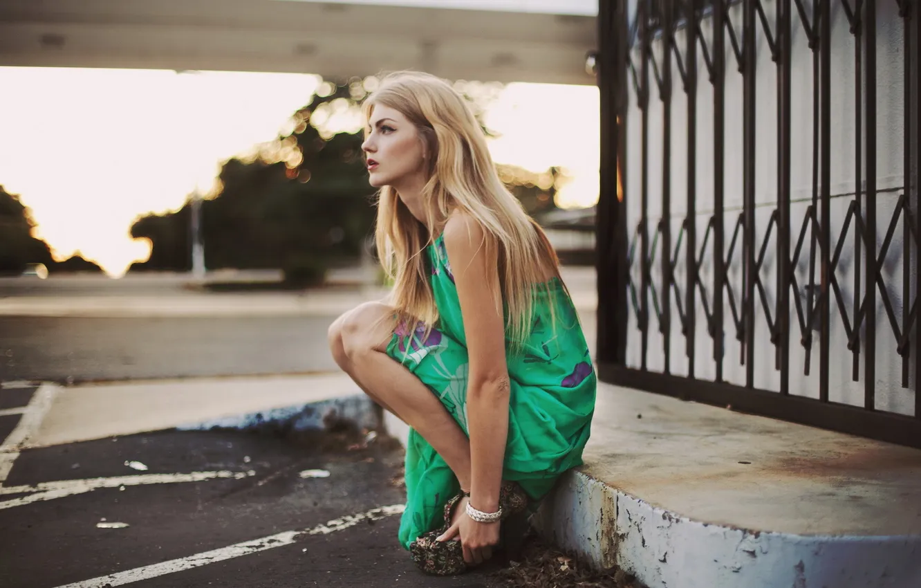 Фото обои девушка, фон, улица