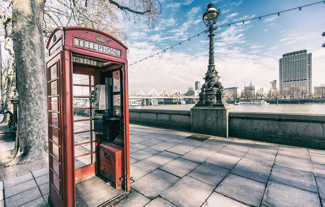 Фото обои city, Англия, Лондон, символ, red, телефонная будка, street, London