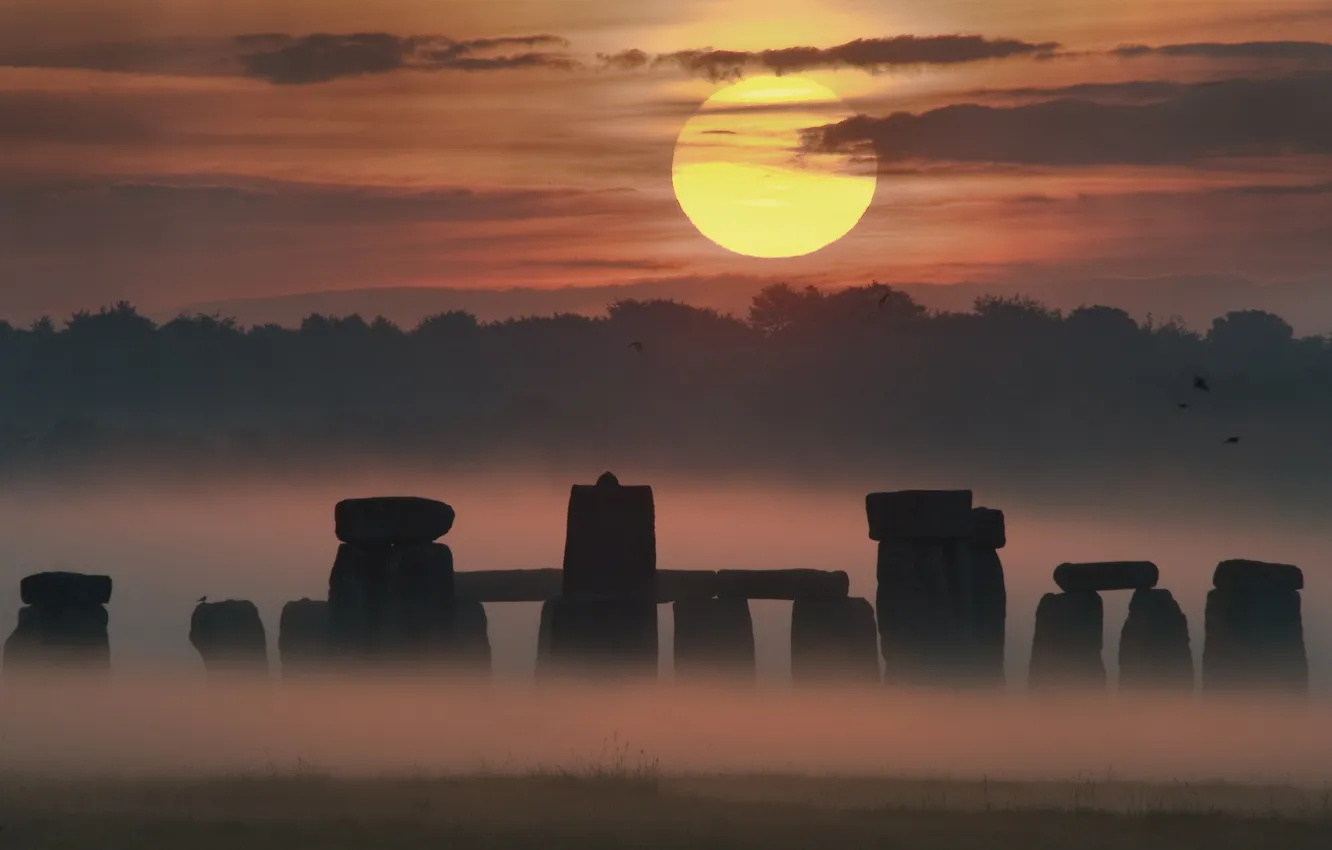 Фото обои Закат, Небо, Облака, Туман, Лес, Камни, Стоунхендж, Stonehenge