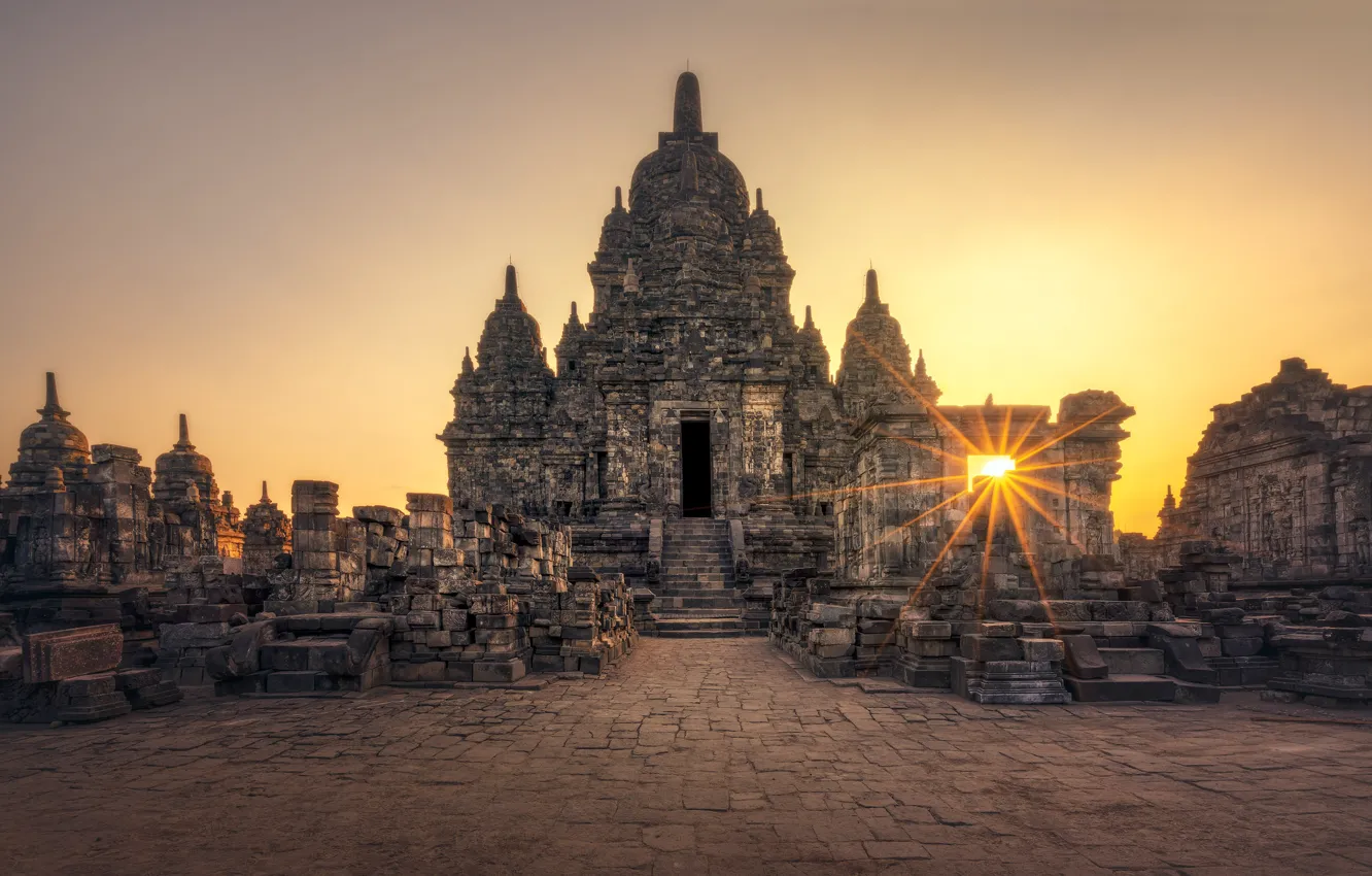Фото обои солнце, город, здание, площадь, Индонезия, храм, архитектура, постройка